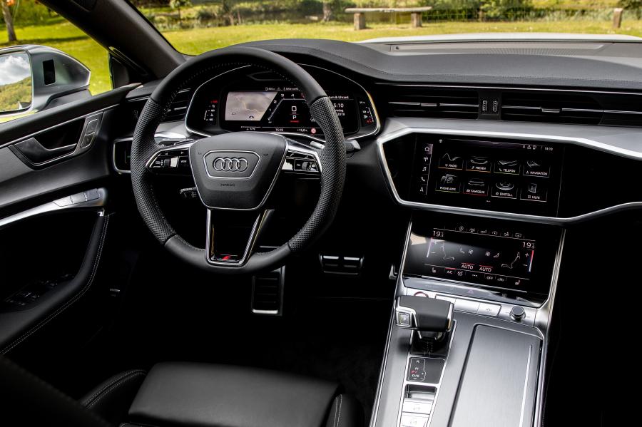 Торпедо Audi S7 Sportback TDI 2019 года  (WW) (фото 31 из 93)